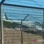 Jet Sukhoi tergelincir di landasan pacu Bandara Sultan Hasanuddin