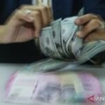 Rupiah Selasa ditutup melemah ke Rp17.862 imbas kenaikan harga minyak