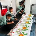 Warga binaan Rutan Kraksaan Probolinggo dapat pelatihan membatik