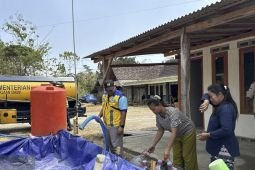 PU salurkan air bersih ke warga terdampak kekeringan Jateng dan Jatim