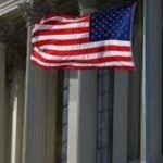 AS tangguhkan seluruh permohonan visa imigran