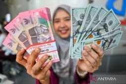 Rupiah melemah tertekan sentimen ketidakpastian geopolitik Timteng