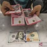Rupiah berpeluang menguat, dolar AS tertekan buyback obligasi