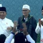Prabowo terima kartu anggota NU di penutupan Muktamar ke-35 NU