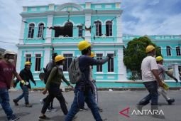 Korban meninggal gempa Kolombia tembus angka 321 orang