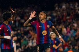 Barcelona hancurkan Racing Santander 7-2