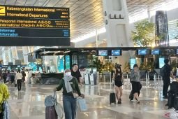 Penutupan bandara Soetta diperpanjang sampai pukul 23.59 WIB