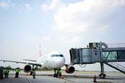 Dua penerbangan Bandara Dhoho Kediri batal imbas erupsi Anak Krakatau