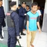 Petugas gabungan razia dan tes urin WBP di LP Tulungagung