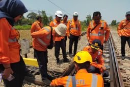 KAI cek jalur Kediri-Tulungagung pastikan keselamatan operasional KA
