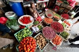 Harga pangan Rabu ini, cabai rawit Rp92.400/kg dan telur ayam Rp29.250/kg