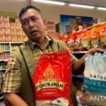 Bulog salurkan beras premium ke ritel modern seluruh Indonesia