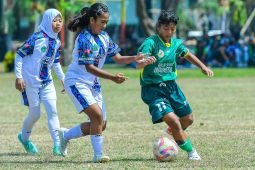 Dari lapangan kecil ke panggung prestasi