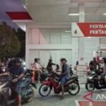 Pemkab Jember terapkan WFH dan sekolah daring dampak antrean BBM