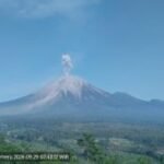 BPBD Lumajang imbau warga tidak panik dengan dentuman Semeru