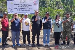 Kejari Ngawi dan Kompak tanam bibit pohon peringati HUT Kejaksaan RI