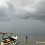 BMKG perkirakan cuaca RI didominasi berawan pada Minggu
