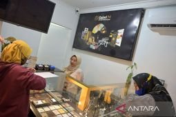 Daftar harga emas Galeri24, Antam, dan UBS di Pegadaian pada Kamis