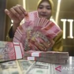 Rupiah melemah dipengaruhi geopolitik Timur Tengah