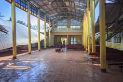 Ministry repairs quake-damaged houses of worship in Flores