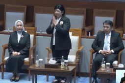 Rapat Paripurna DPR setujui Destry, Aida, dan Solikin untuk pimpin BI