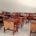 Pudarnya wajah-wajah berjasa di dinding kelas