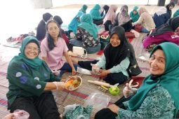 PKM dosen Unesa ajarkan teknologi ekstraksi nutrisi cegah anemia