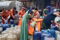 BPBD Probolinggo kirim 12.000 liter air ke desa terdampak kekeringan