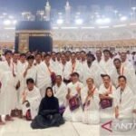 45 karyawan JNE jalani ibadah umrah