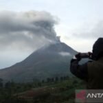 Gunung Sinabung Siaga, BNPB minta warga di Karo segera mengungsi