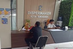 Disperinaker Surabaya minta warga cermat cari kerja