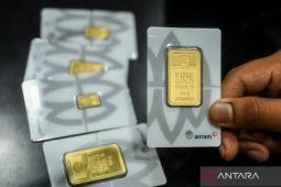 Harga emas tiga jenama di Pegadaian Jumat ini kompak naik