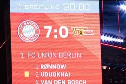Bayern Muenchen bungkam Union Berlin 7-0