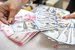 Rupiah melemah seiring data penjualan barang tahan lama AS lebih kuat