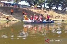 Sebanyak 100 relawan Destana Kota Madiun ikuti pelatihan "water rescue"