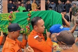 Jenazah Tihwin korban KMP Virgo asal kabupaten Madiun dimakamkan
