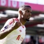 Isak dan Gakpo diragukan tampil lawan Manchester City