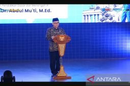 Indonesia develops new vocational school models to curb unemployment