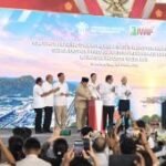 Prabowo luncurkan ekspor perdana baterai EV dan 11 proyek di IWIP