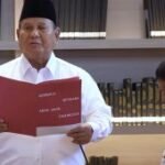Prabowo pimpin siswa SD baca teks Sumpah Pemuda