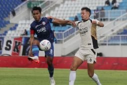 Arema menang atas Dewa United
