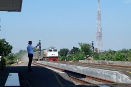 KAI Daop 7 perbaiki perlintasan JPL 90 Nganjuk