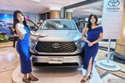 Toyota perkenalkan New Zenix di Surabaya dengan teknologi remote