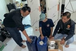 Polres Malang gencarkan razia demi putus peredaran miras ilegal