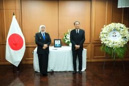 Khofifah sampaikan duka atas wafatnya Mantan PM Jepang Yasuo Fukuda