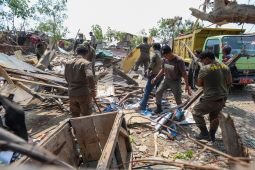 Pemkot Surabaya tertibkan pengelolaan sampah ilegal