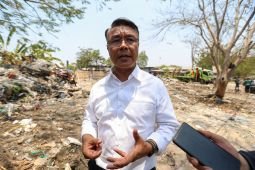 DLH Surabaya denda empat warga buang sampah sembarangan