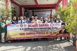 Anggota DPR peringati Sumpah Pemuda lewat aksi donor darah