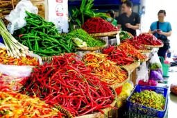 Harga pangan Rabu ini, cabai rawit Rp150.000/kg dan telur ayam Rp29.500/kg