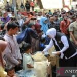 Khofifah salurkan bantuan senilai Rp17 miliar di Sumenep